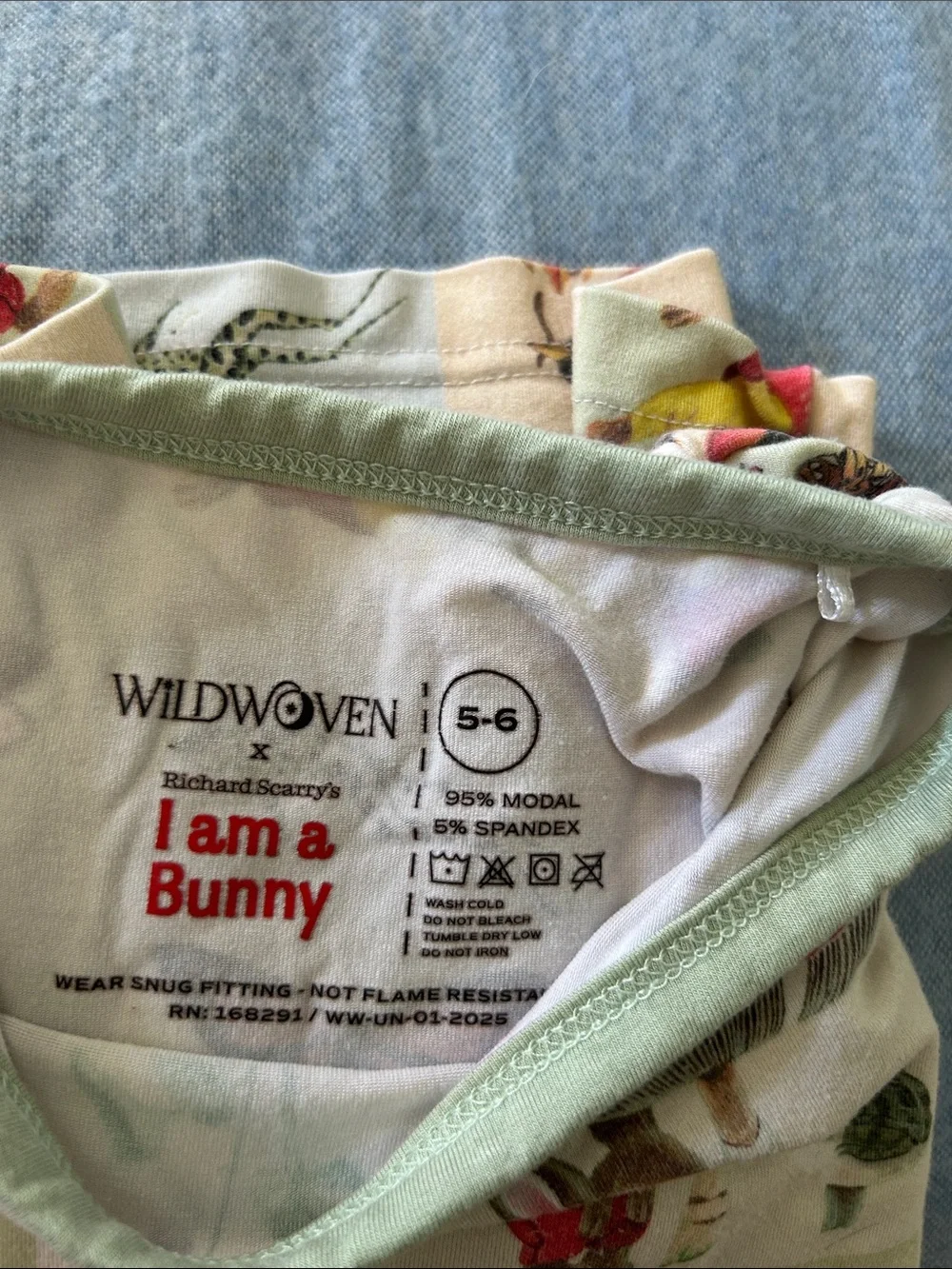 Children's Bunny Print Pajama Set in Light Green Trim